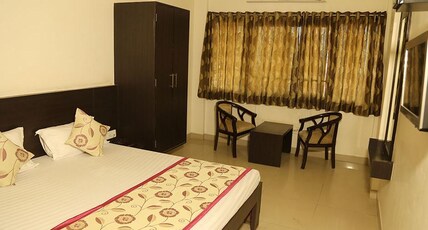 Hotel Shivalik Abu Road Room Type - Deluxe AC Hotel Shivalik Abu Road Room Type - Deluxe AC