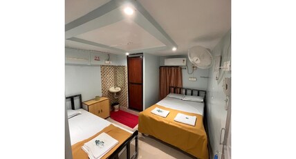 MAMA LODGING AND BOARDING Room Type - Triple Room With Double Bed