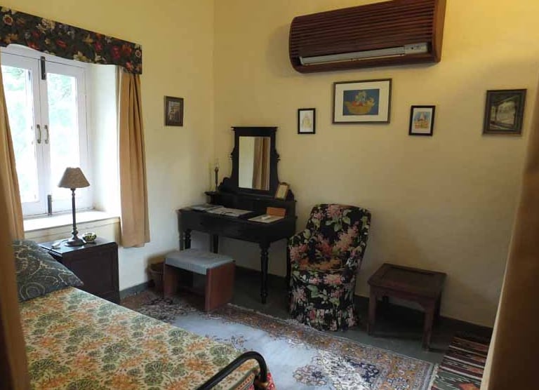 Hotel Udai Bilas Palace - Tap to explore photos