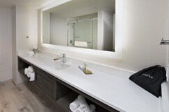 Island House Hotel Orange Beach - a DoubleTree by Hilton