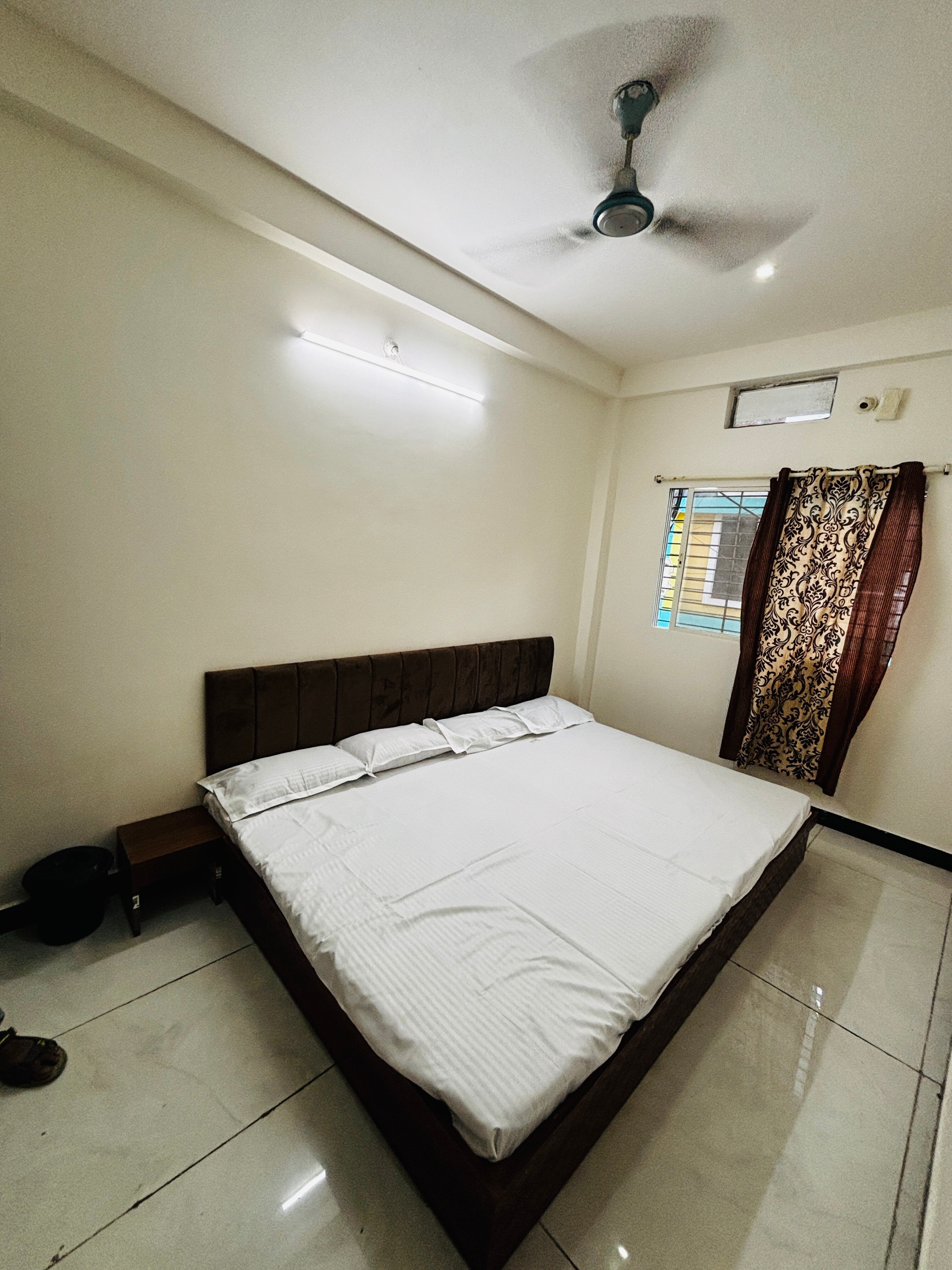 Shakun home stay - Tap to explore photos