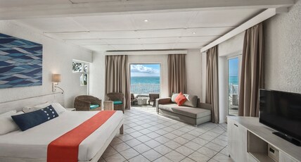 Astroea Beach Hotel Room Type - Deluxe Room Sea View