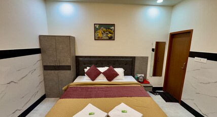 Satya Nikunj INN Room Type - Deluxe Room