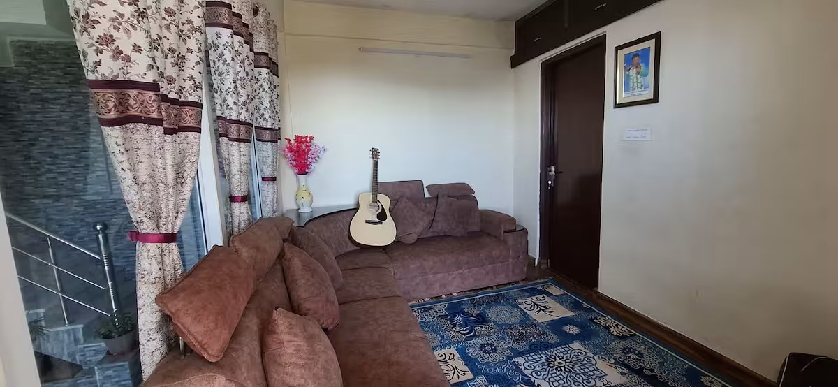 Trowas Homestay - Tap to explore photos