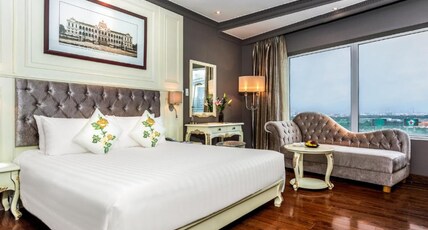 Silverland Jolie Hotel Room Type - Junior Suite Double or Twin (with Afternoon tea) Silverland Jolie Hotel Room Type - Junior Suite Double or Twin (with Afternoon tea)