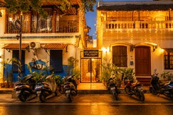 Address of Hotel Continental