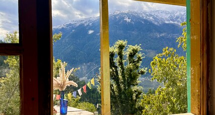 Ahorastays Manali Room Type - Standard Room with Mountain View
