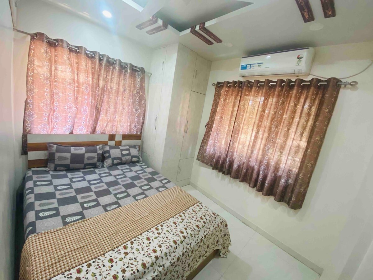 Elegant 2BHK near Airport - Tap to explore photos