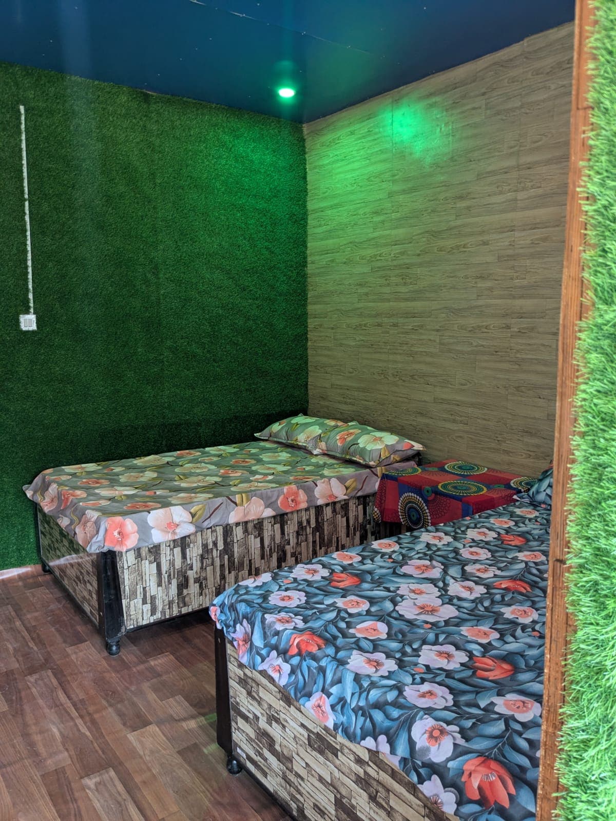 Suraj Homestay - Tap to explore photos