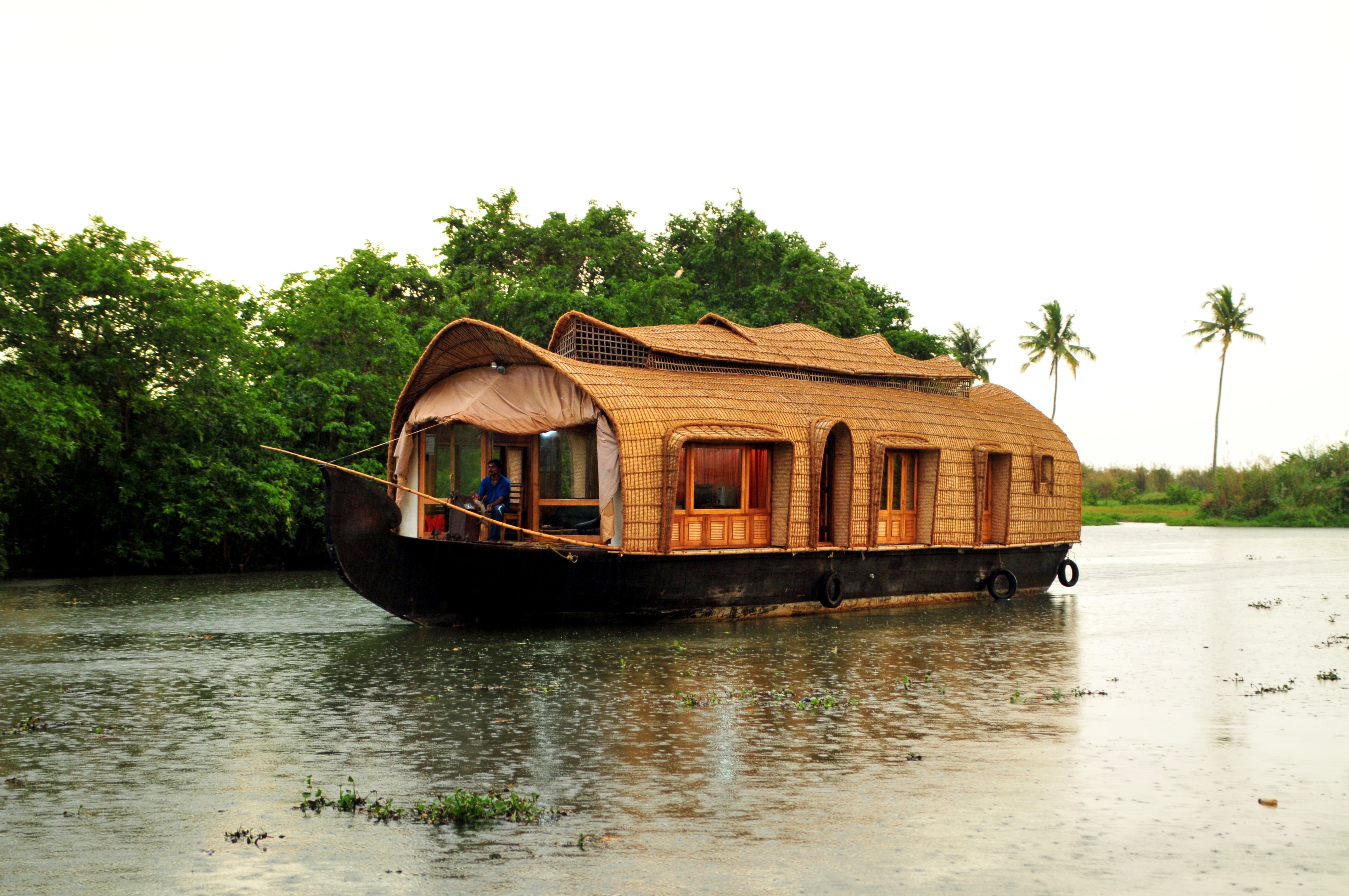 Indraprastham Houseboat - Tap to explore photos