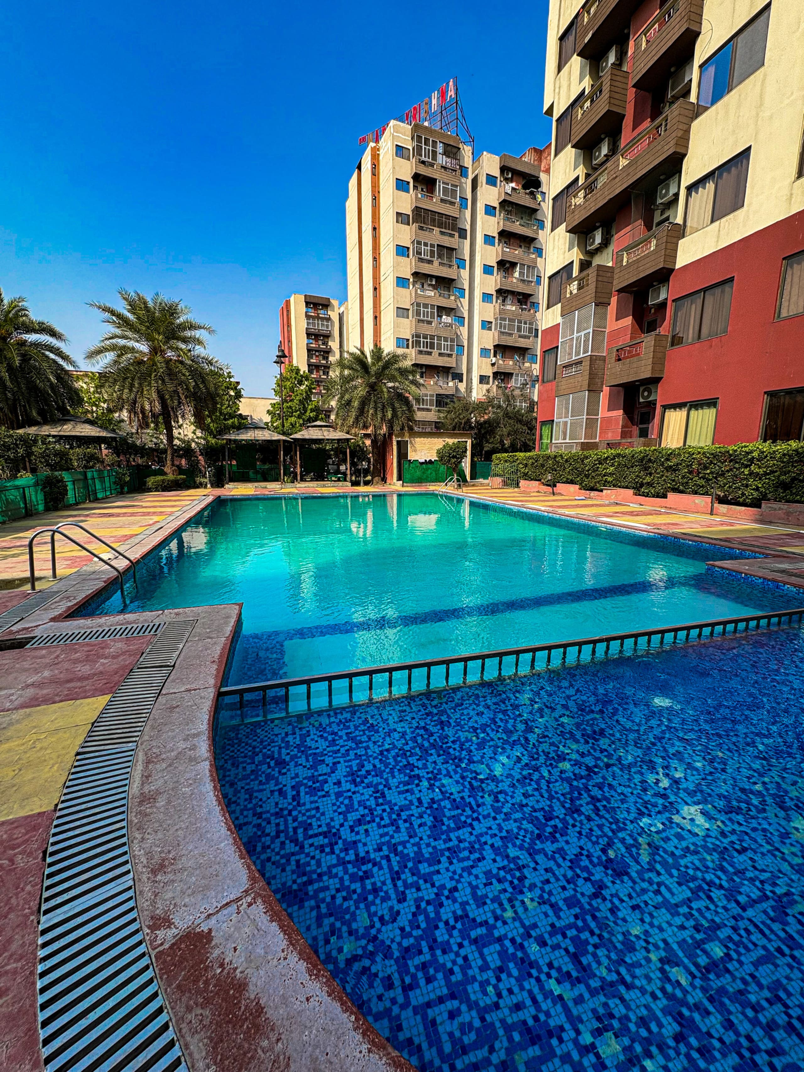 Peaceful Vrindavan Stay Pool Long Stay Friendly - Tap to explore photos