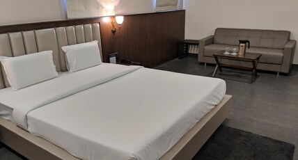 The Orchid Hotel Room Type - Suite Room Ac