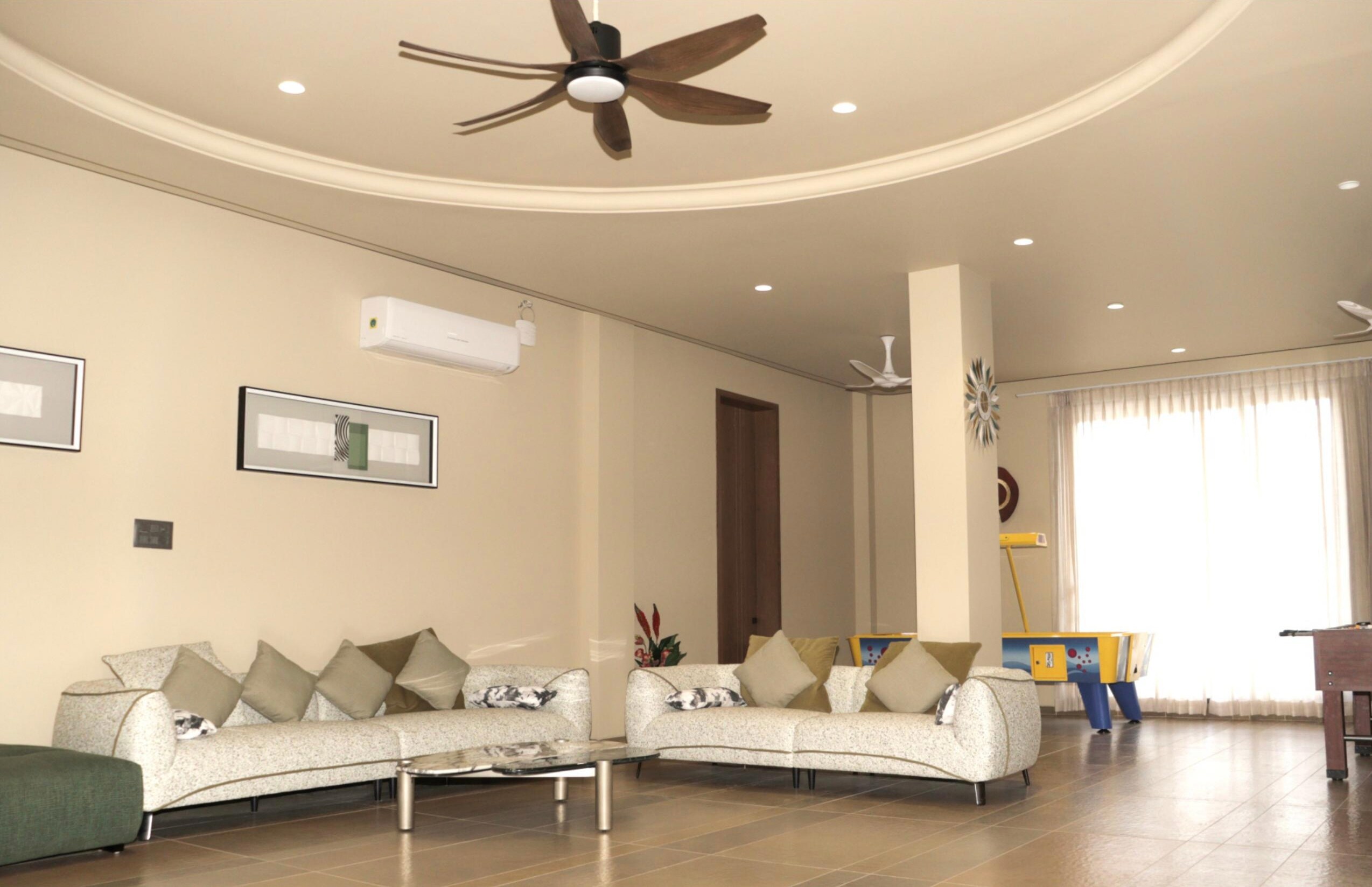 Blow Show Villa 6 BHK - Tap to explore photos