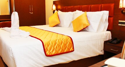 Staylite Suites Room Type - Deluxe Room