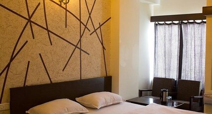 HOTEL HOLIDAY HOME Room Type - Superior Deluxe Room