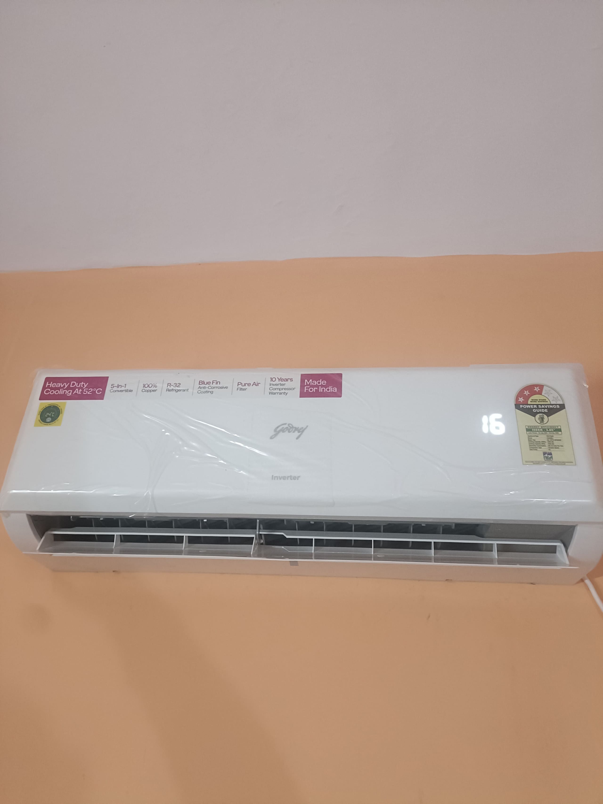 Rudra Home Stay Tiny A Frame Ac 1st floor - Tap to explore photos