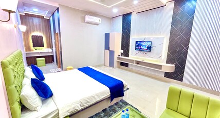 Tiger Heaven Resort Room Type - Deluxe AC Room