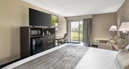 Best Western Plus Keene Hotel Room Type - 1 King Bed, Non-Smoking, Sofabed, Microwave And Refrigerator, Wi-Fi, Full Breakfast Best Western Plus Keene Hotel Room Type - 1 King Bed, Non-Smoking, Sofabed, Microwave And Refrigerator, Wi-Fi, Full Breakfast