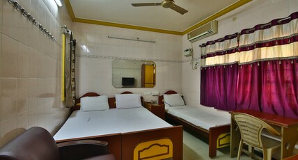 Charminar Residency Triplicane Room Type - TRIPLE NON-AC