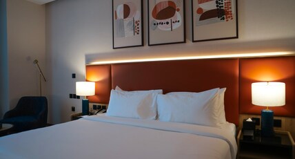 Warwick Hotel & Spa Jeddah - Al Safa Room Type - Standard Room King Size Bed
