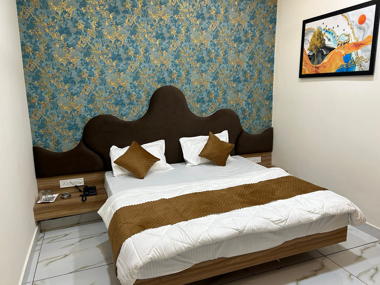 Hotel Shivay - Tap to explore photos