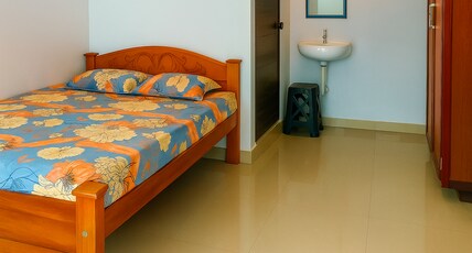 Aliyath lodge and rooms Room Type - Bedroom
