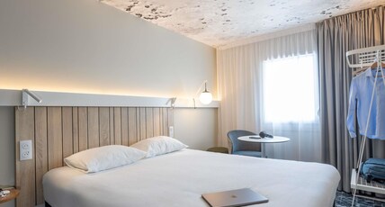 ibis Clermont Ferrand Montferrand Room Type - Standard Room with 1 double bed ibis Clermont Ferrand Montferrand Room Type - Standard Room with 1 double bed