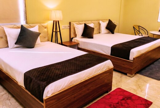 Hotel Rawat Regency