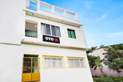 Address of Hotel O Royal Midlaans