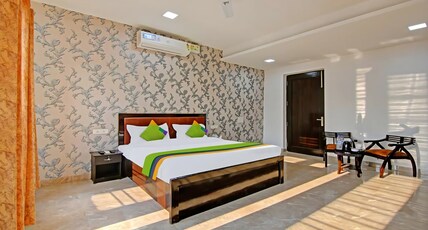 Posh Classic -Sector 45 Millennium city center Gurgaon Room Type - Deluxe Room with Balcony