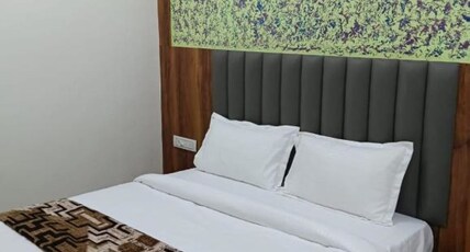 Hotel MG IN Room Type - Deluxe Double Room