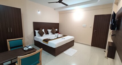 HOTEL CLASSIC COMFORT Room Type - Deluxe Rooms-AC Rooms HOTEL CLASSIC COMFORT Room Type - Deluxe Rooms-AC Rooms