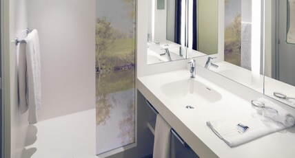 Mercure Macon Bord de Saone Hotel Room Type - Classic Room with twin beds
