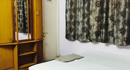 Mahak Room Type - Double Bed Cooler Room