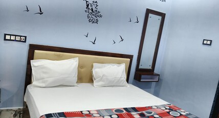 Srinath palace Room Type - Bedroom 204