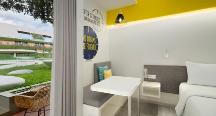 YELLO Hotel Kuta Beachwalk Bali (BEACHFRONT HOTEL) Room Type - YELLO Room Garden Access