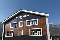 Pine View Resort