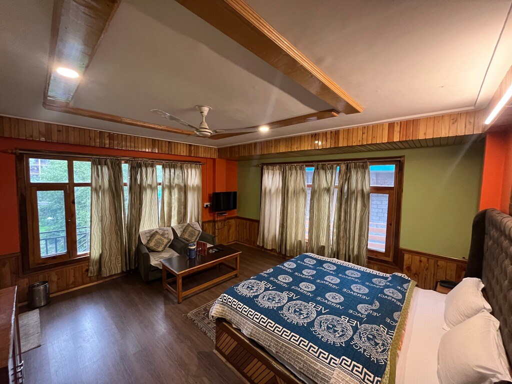 Yemthagaura B&B | Private Rooms & Kitchen - Tap to explore photos