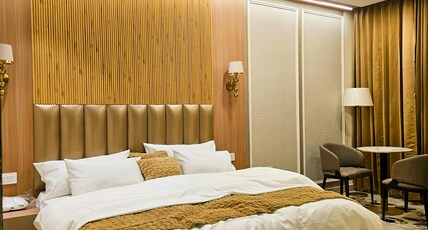 The Roseville Grand Room Type - Premium Room