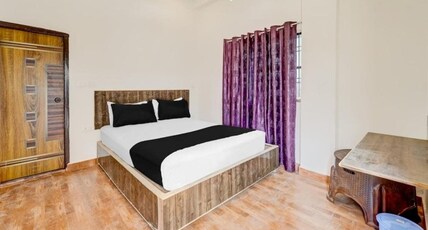 Gayatri Palace Room Type - Standard deluxe