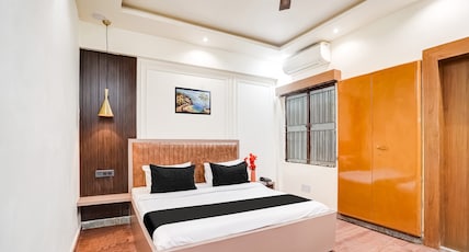OYO Collection O Ratan Lal Nagar Room Type - Classic with Balcony OYO Collection O Ratan Lal Nagar Room Type - Classic with Balcony