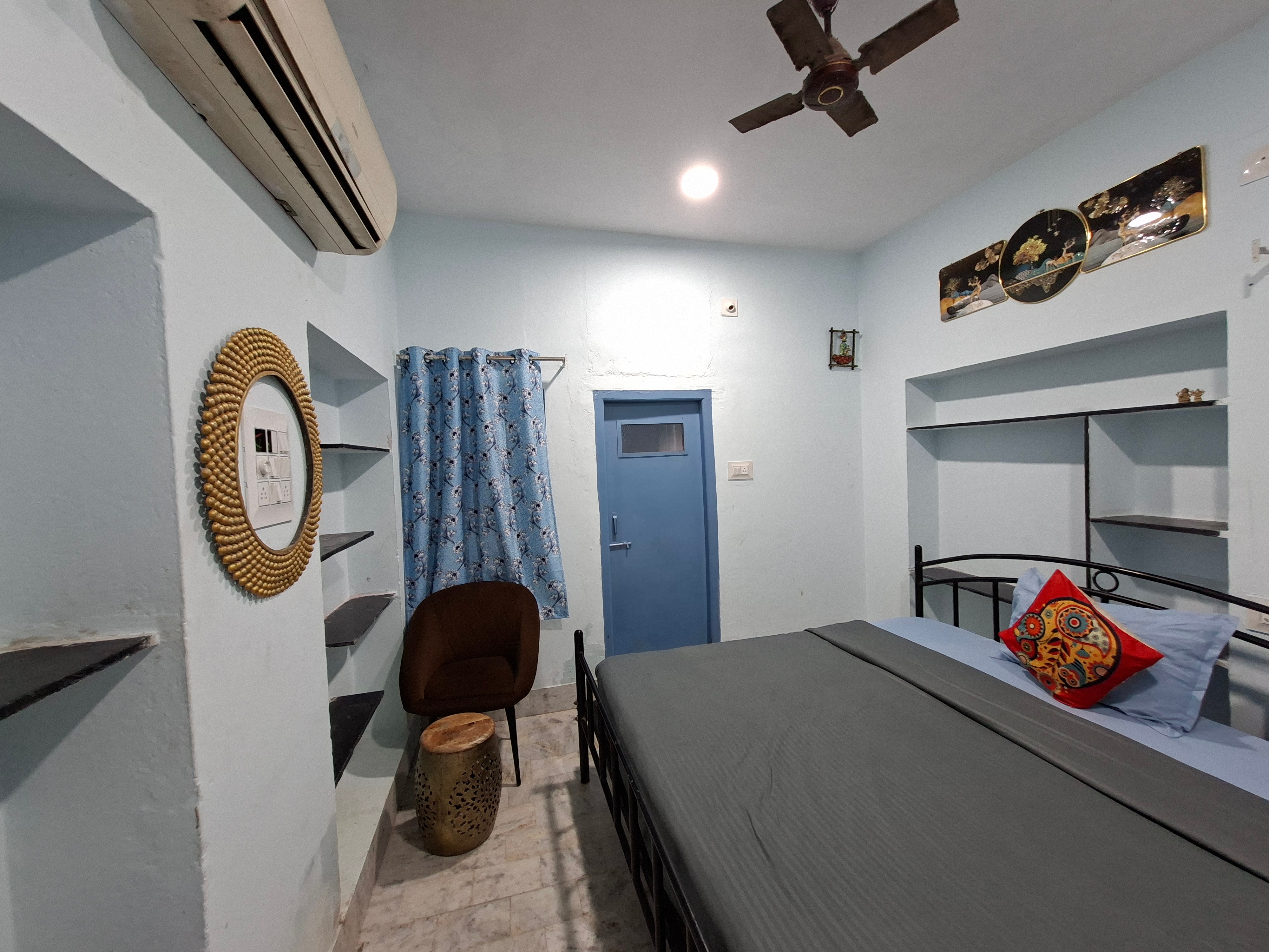 Happy Trails Hostel Udaipur - Tap to explore photos