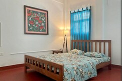 Pondy Blues - Heritage Town Near To Beach