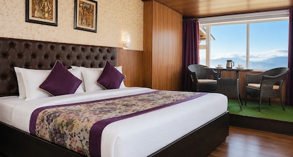 Mount Thistle Boutique Hotel (5 minutes from Mall Road) Room Type - Attic Room With Kanchenjunga View Mount Thistle Boutique Hotel (5 minutes from Mall Road) Room Type - Attic Room With Kanchenjunga View