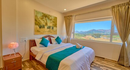 Vihani's Western Clouds Ooty by VOYE HOMES Room Type - Deluxe Valley View Room