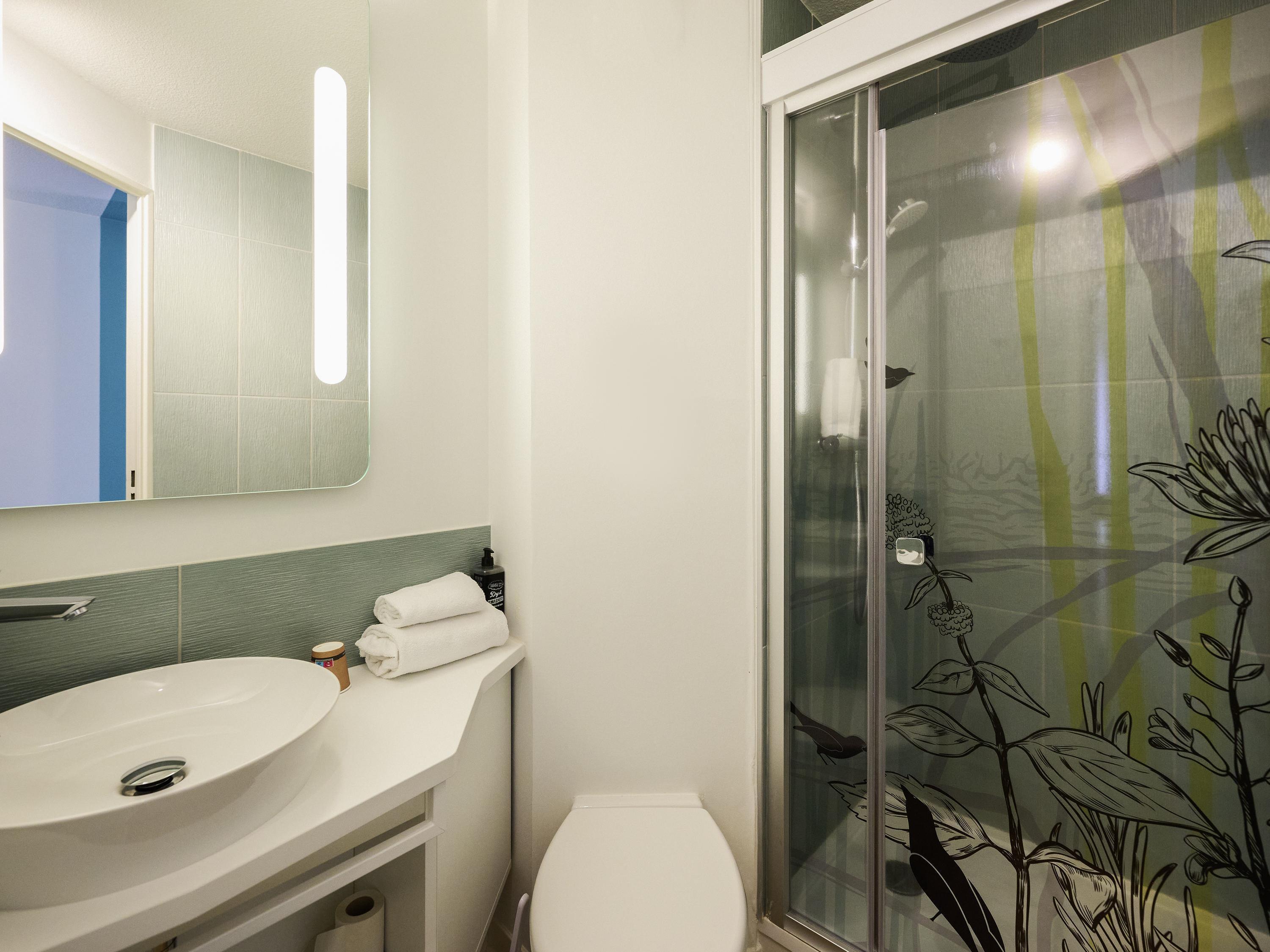 ibis Styles Bordeaux Begles Arena - Tap to explore photos
