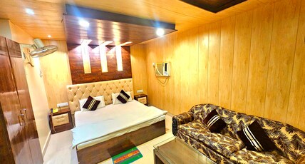 Hotel Shiva Room Type - Deluxe AC
