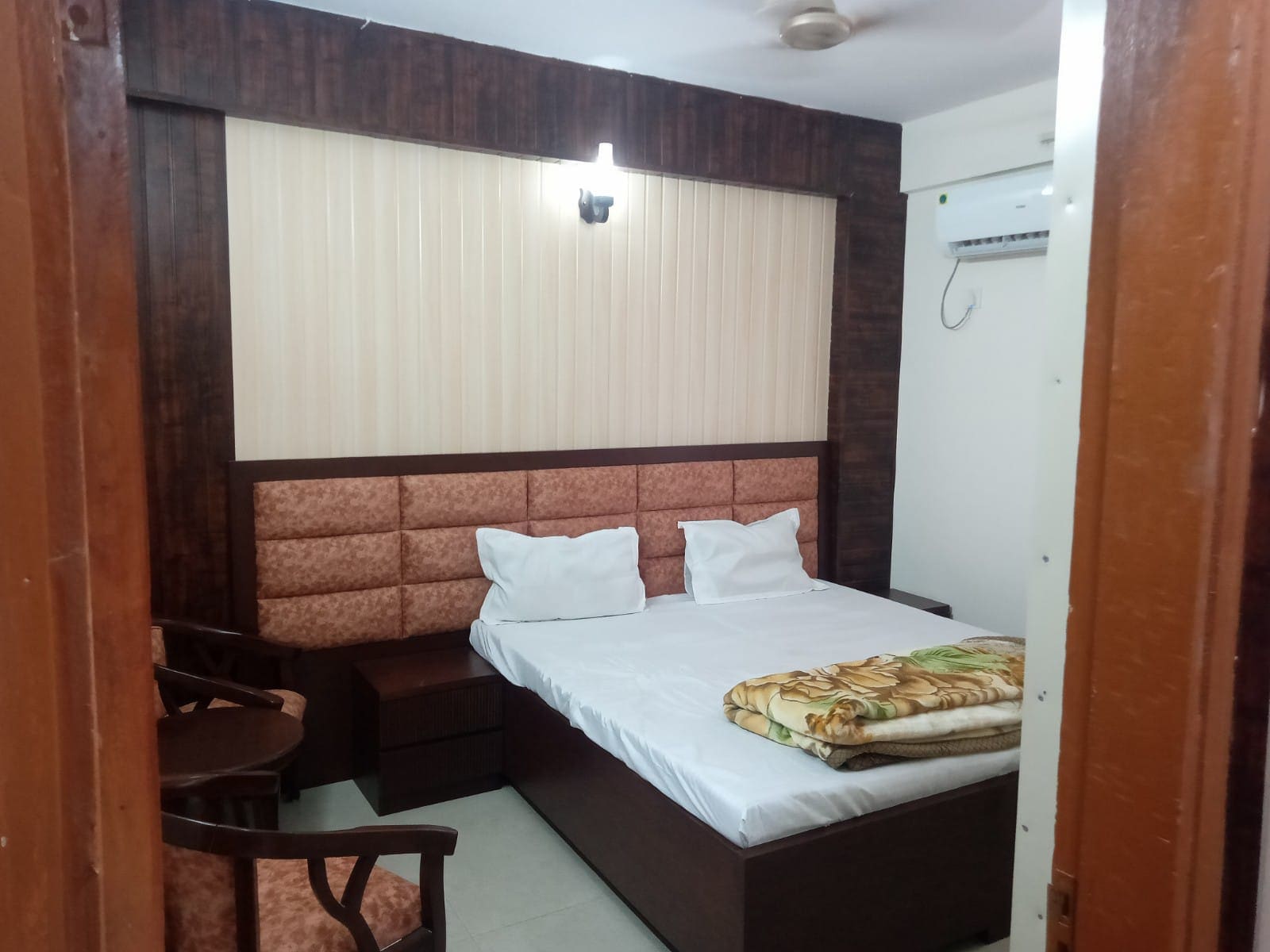 Private 2BHK Apt at Ecoheights Dwarka - Tap to explore photos