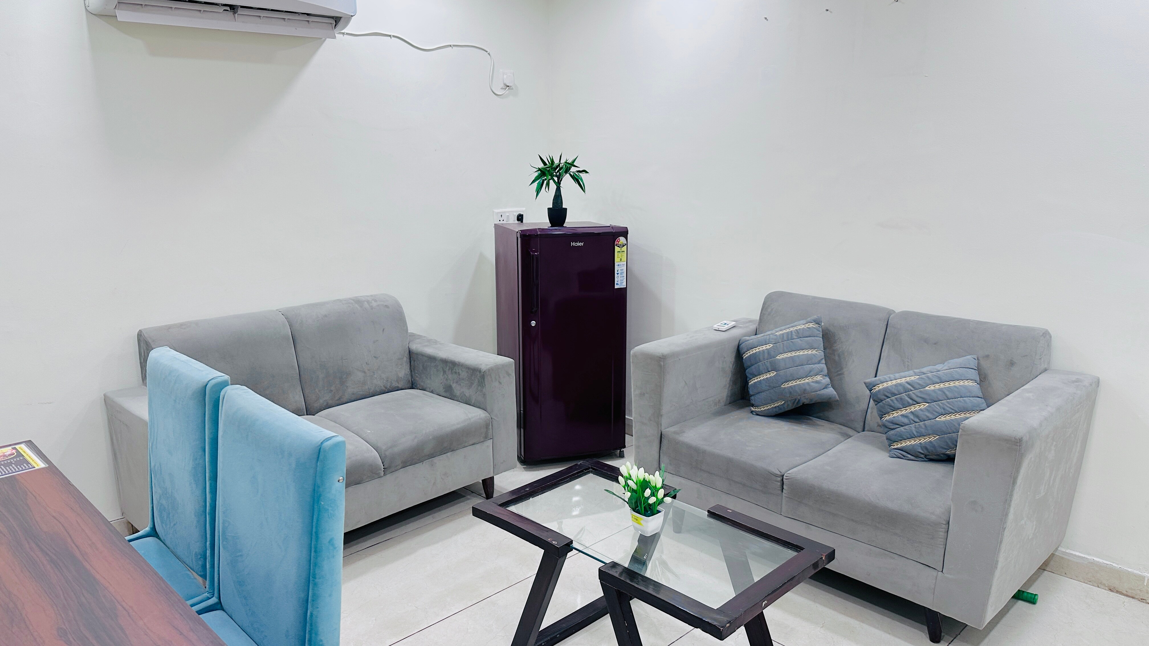 1Bhk Flat with Balcony in Zirakpur - Tap to explore photos