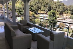 Photos of Pine View Hotel